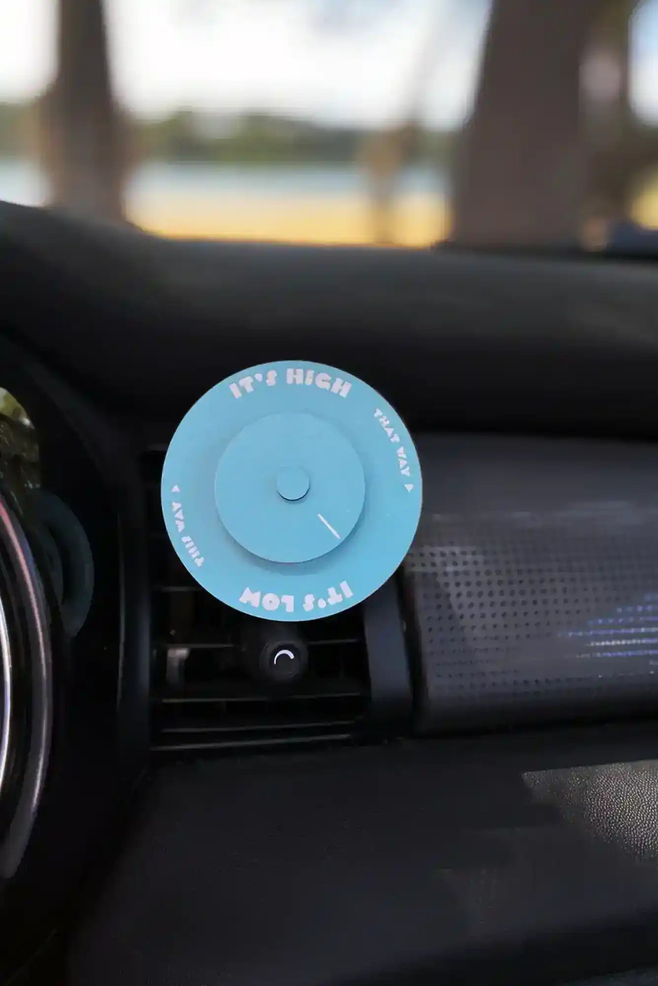 horloge des marées pour voiture