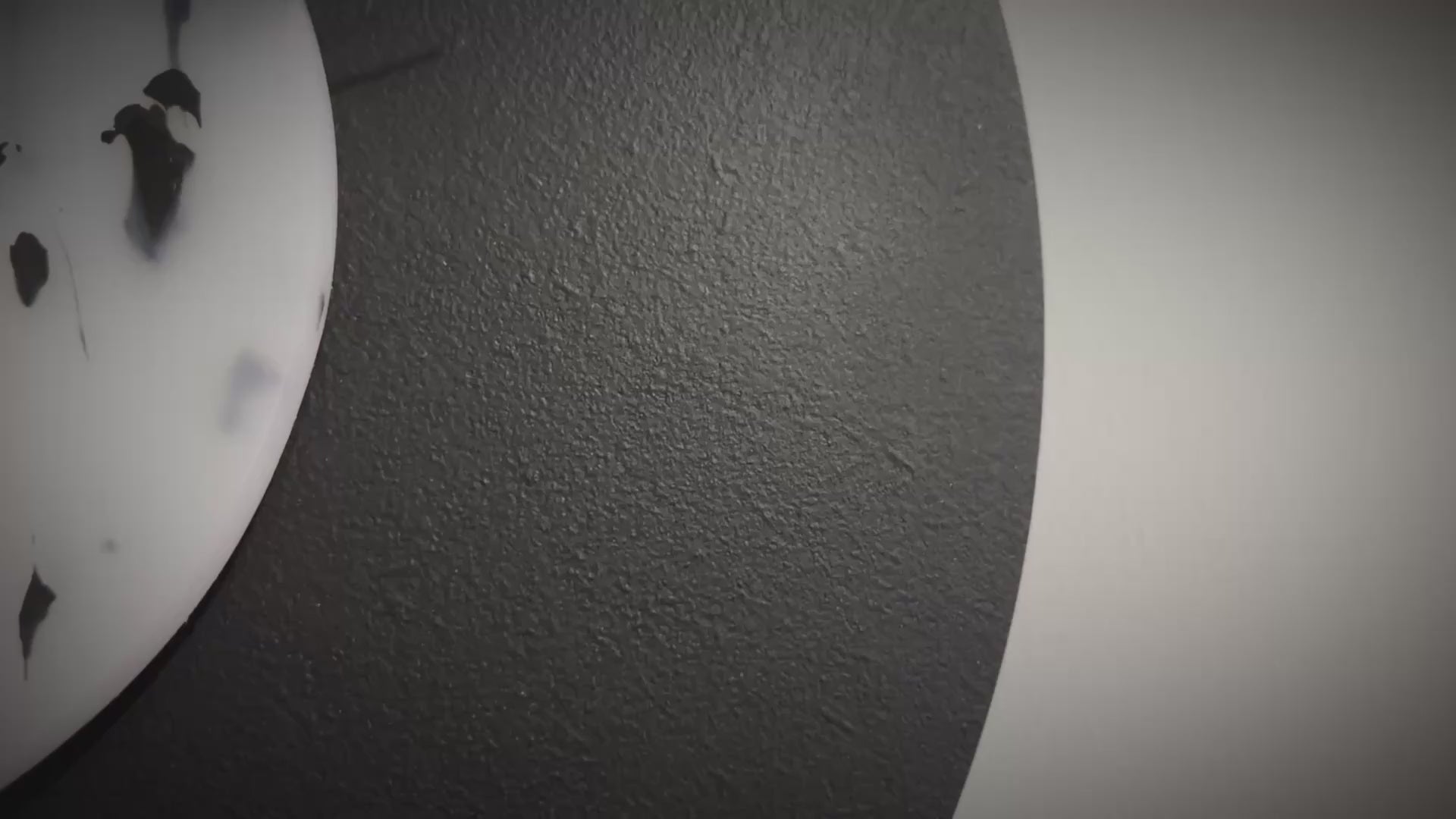 Charger la vidéo : video montrant des aiguilles d&#39;horloges en mouvement