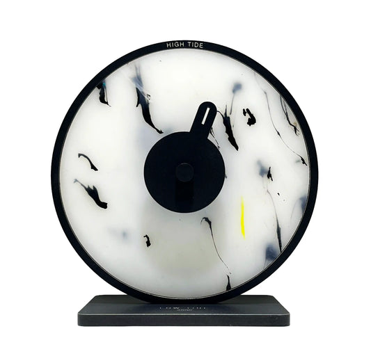 horloge des marées noir et blanc design sur pied